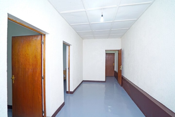 Ballroom/Hall 23 of 29