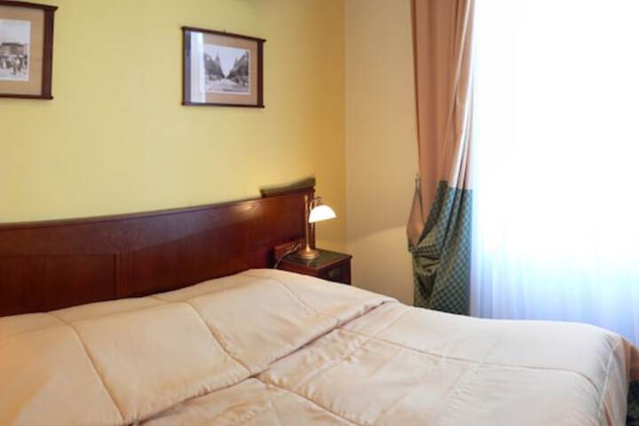 Room 10 of 61