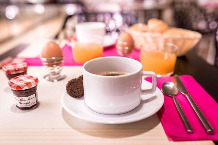 Breakfast/Coffee Service 50 of 70