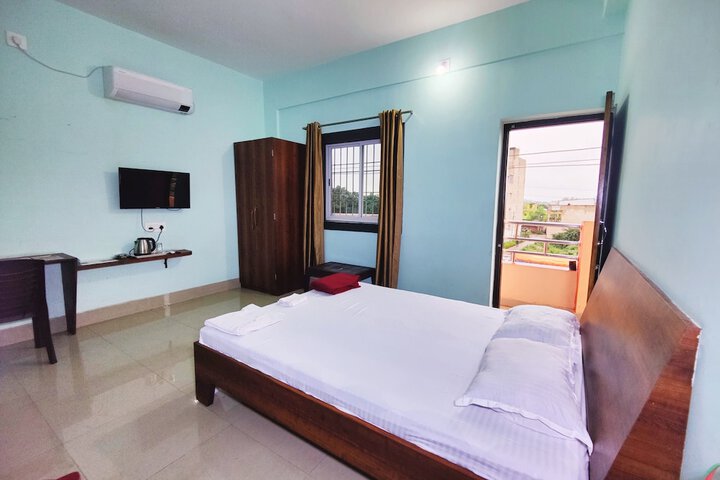 Room 6 of 6