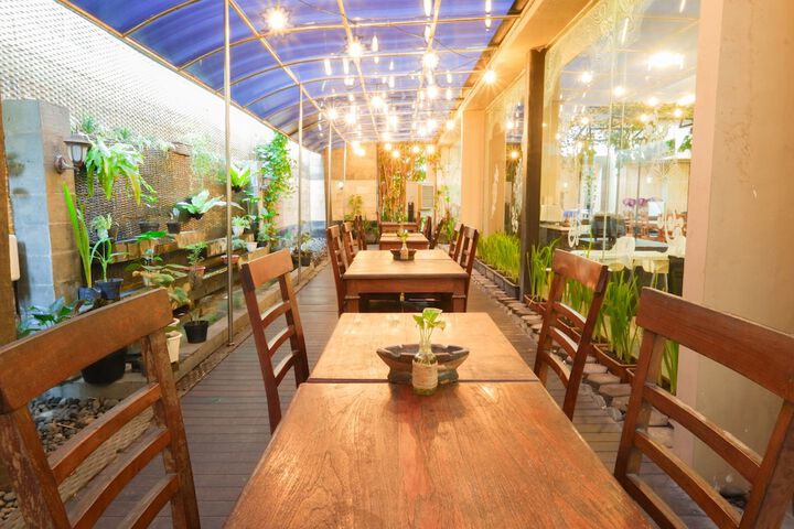 Dining Photos