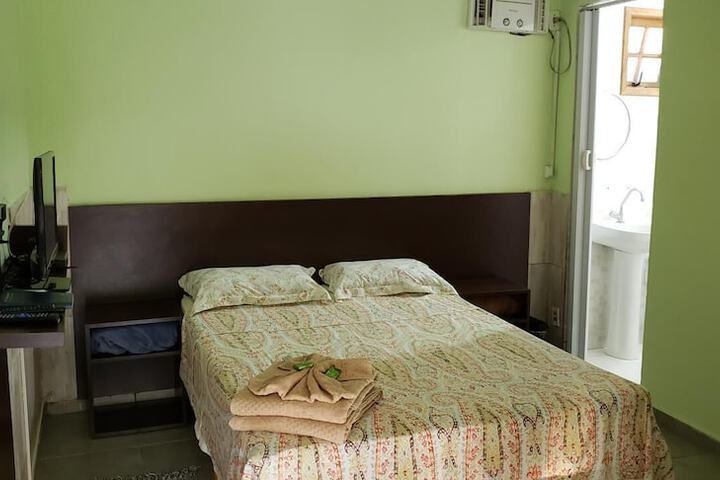 Room 14 of 37