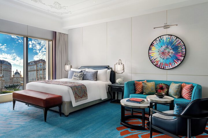 Room 21 of 49