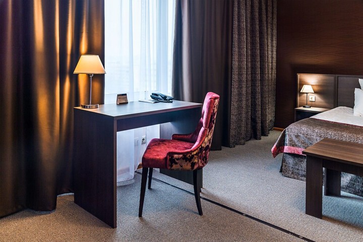 Room 21 of 39