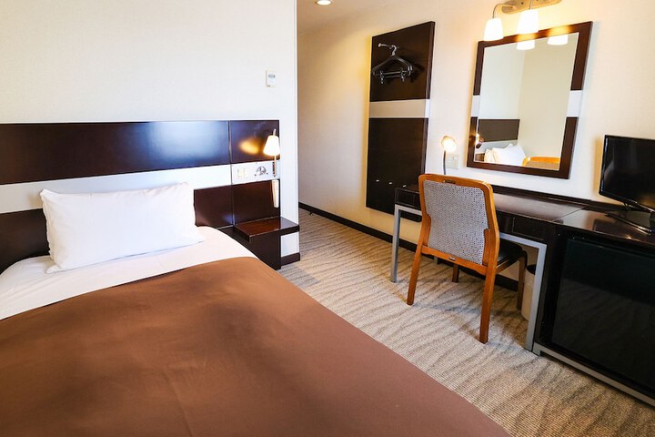 Room 3 of 42