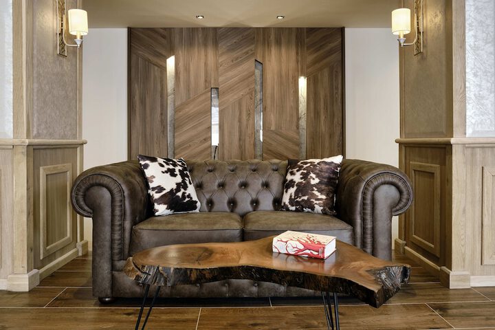 Hotel Interior 10 of 157