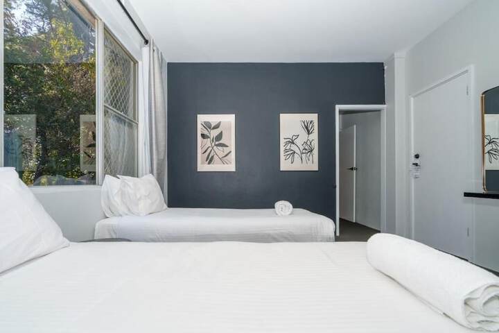 Room 14 of 43
