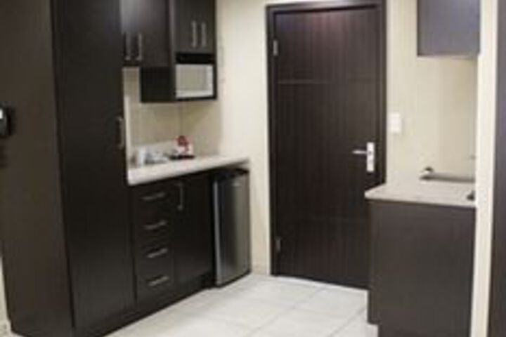 Room 37 of 59