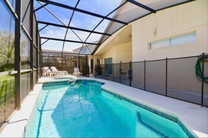 Pool 13 of 32