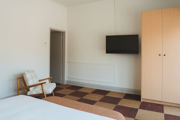 Room 66 of 167