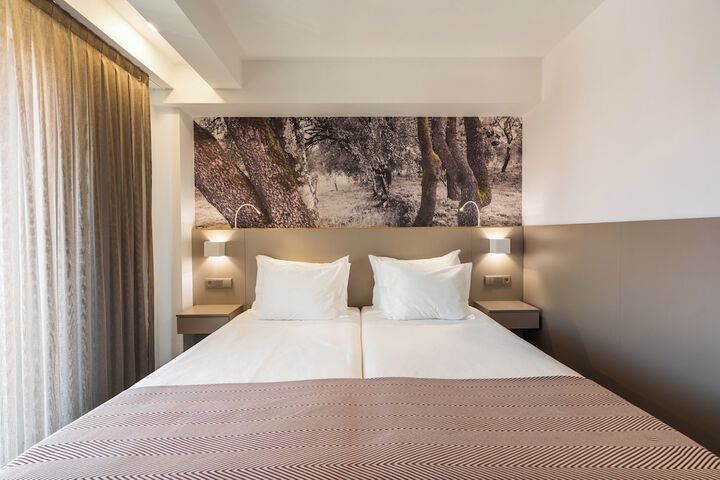 Room 20 of 82