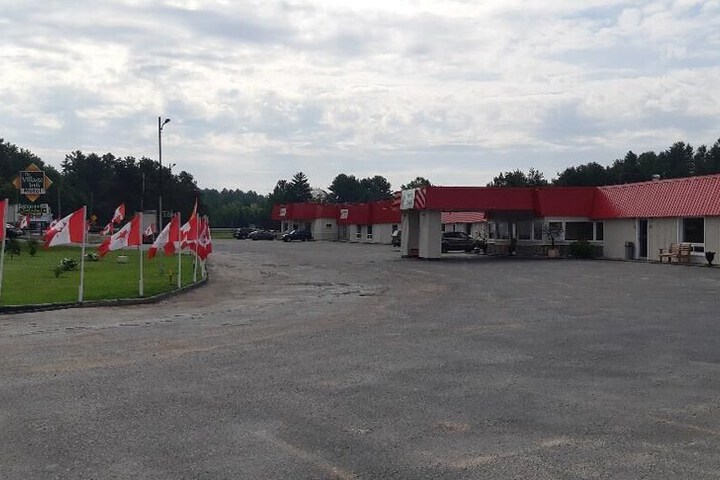 The Village Inn Motel