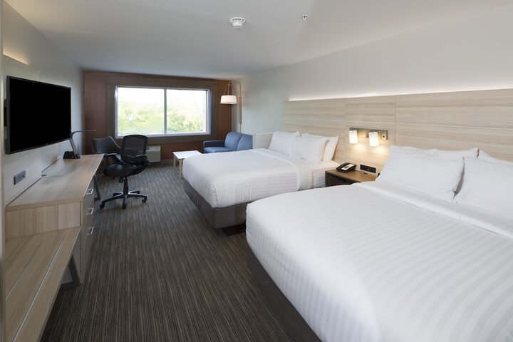 Room 5 of 26