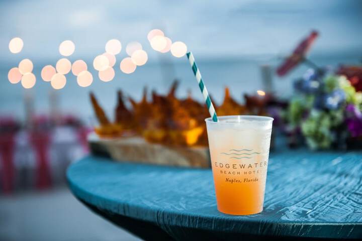 Poolside bar