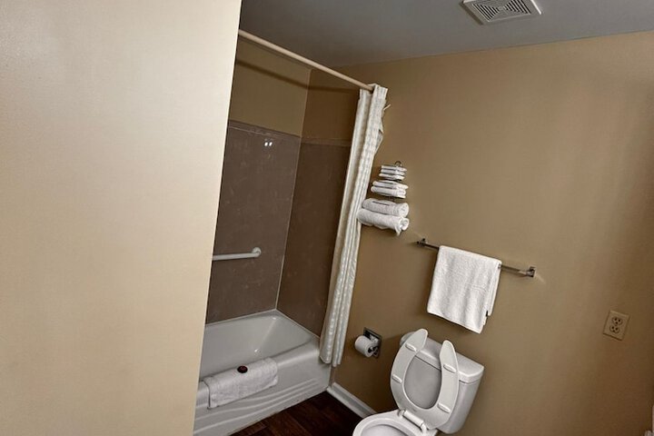 Clean Restrooms