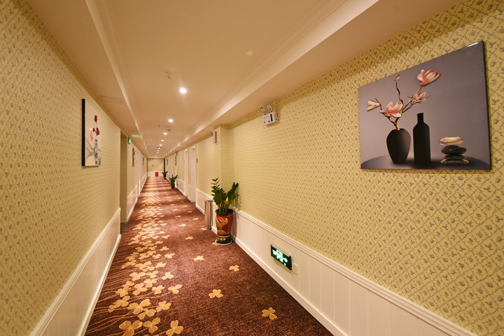 Hotel Interior 9 of 13