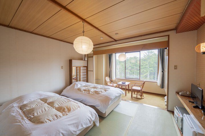 Room 11 of 60