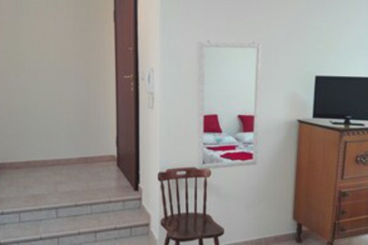 Room 87 of 92