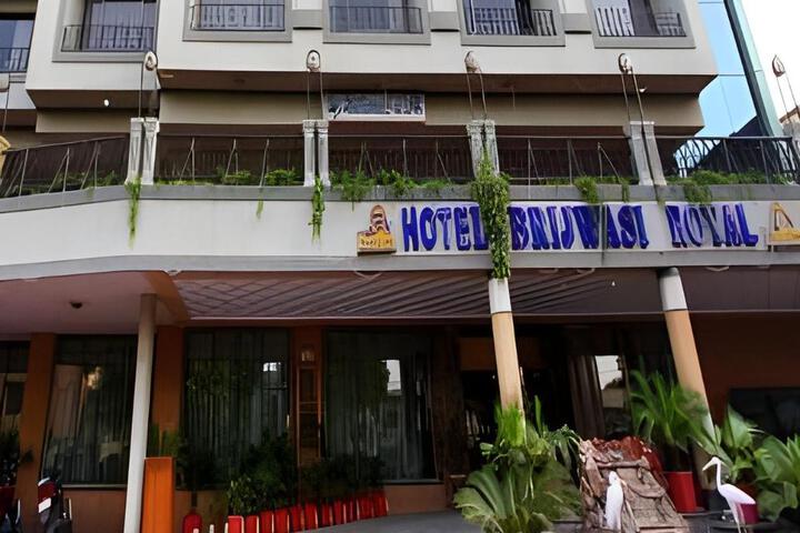 Hotel Brijwasi Royal