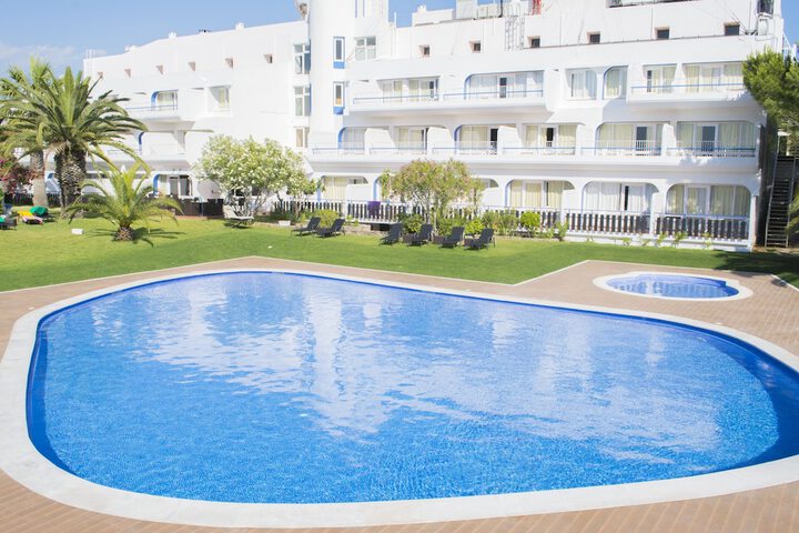 Pool Hotel