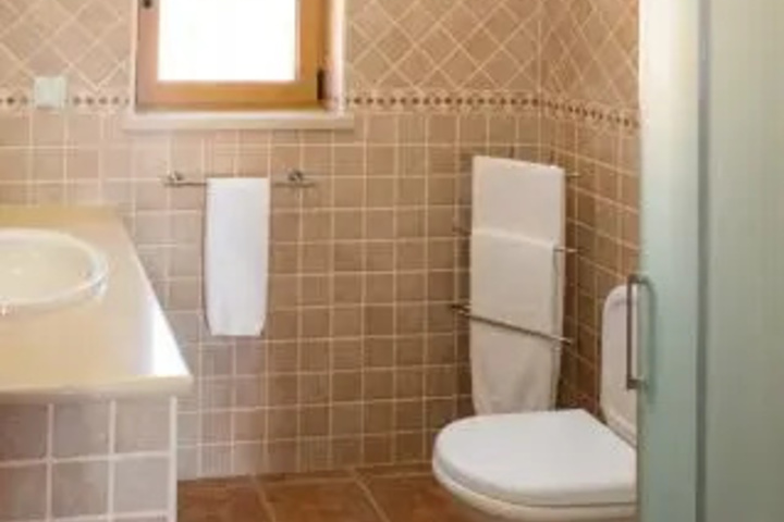 Room 7 of 14