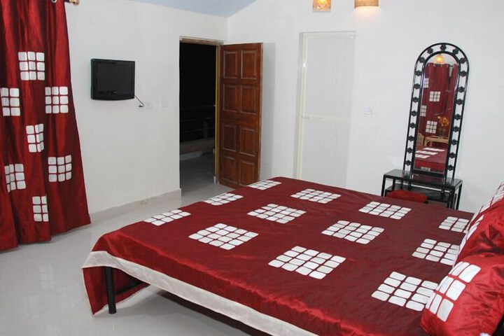 Room 7 of 24