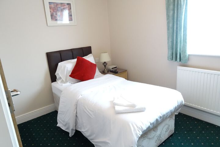 Room 12 of 52