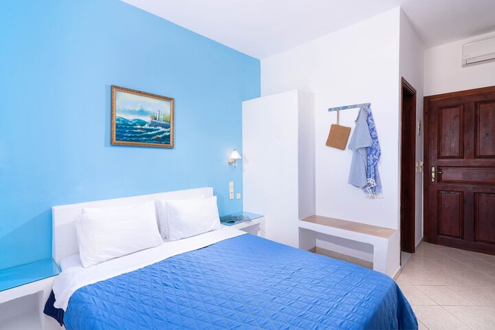 Room 10 of 76