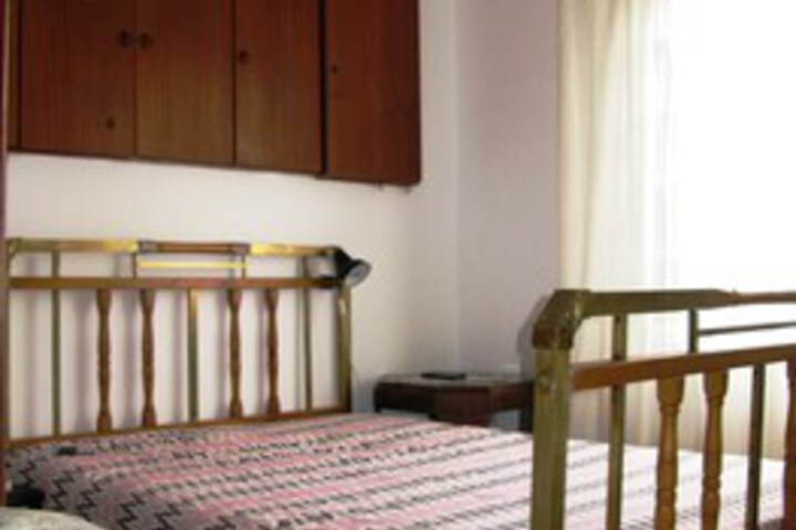 Room 34 of 42