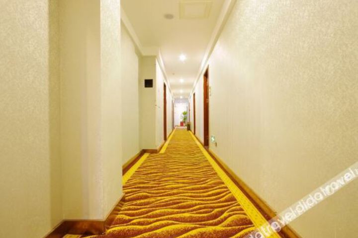 Hotel Interior 18 of 28