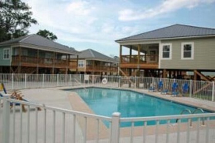Pool 16 of 22