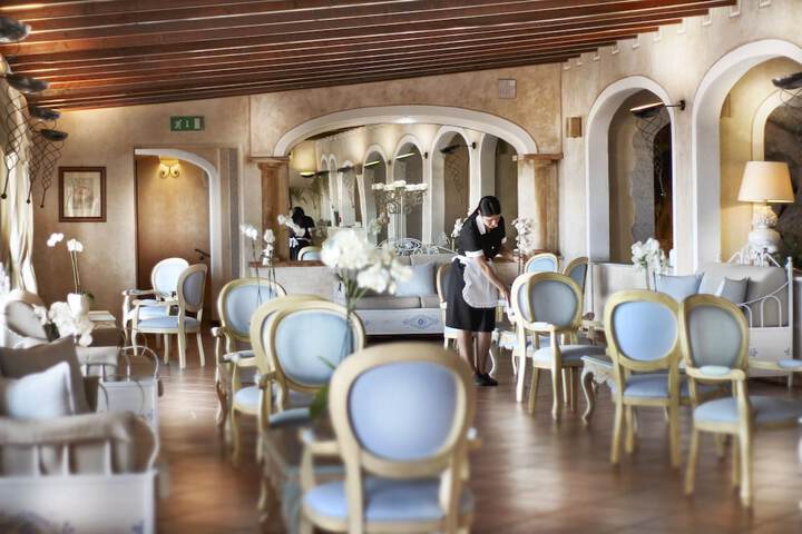 Guest Lobby
