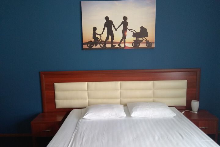 Room 7 of 22