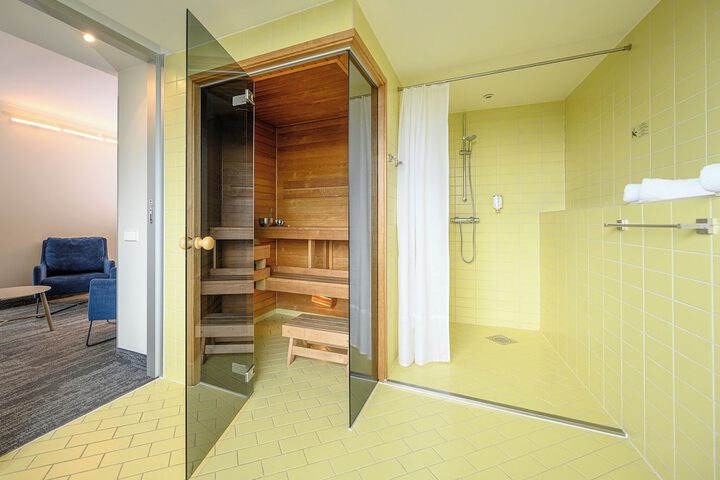Room 13 of 53