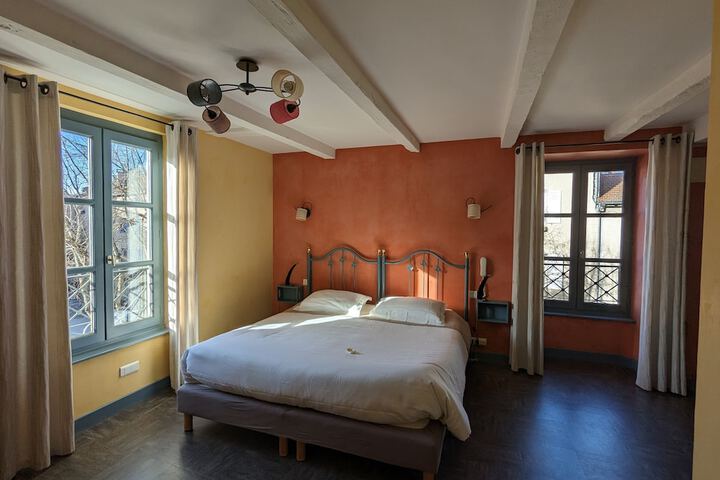 Room 13 of 43