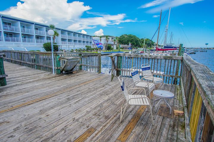 Sundeck 79 of 88