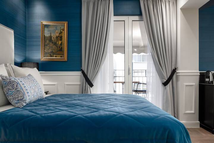 Room 25 of 63
