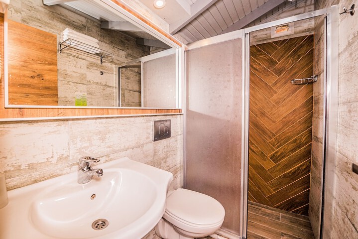 Clean Restrooms