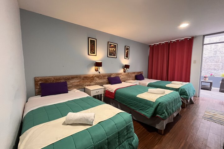 Room 9 of 28