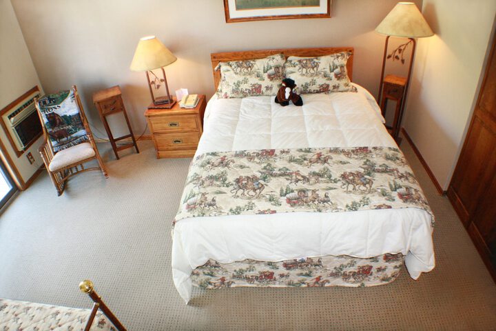 Room 3 of 40