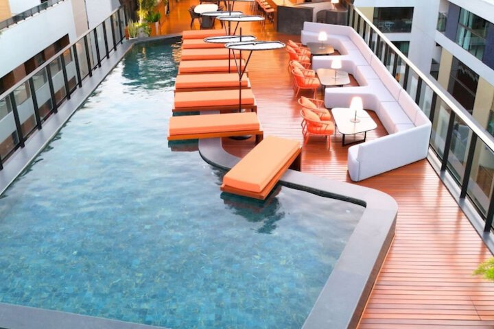 Pool 9 of 24
