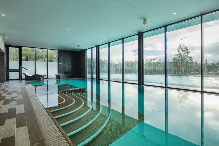 Spa 50 of 122