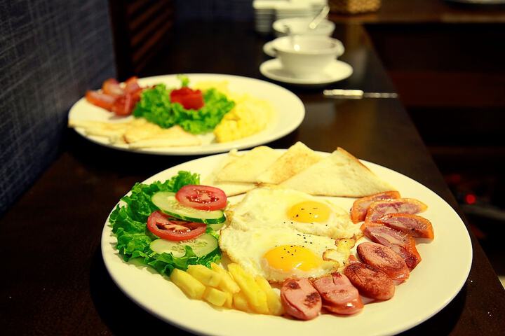 Dining Photos
