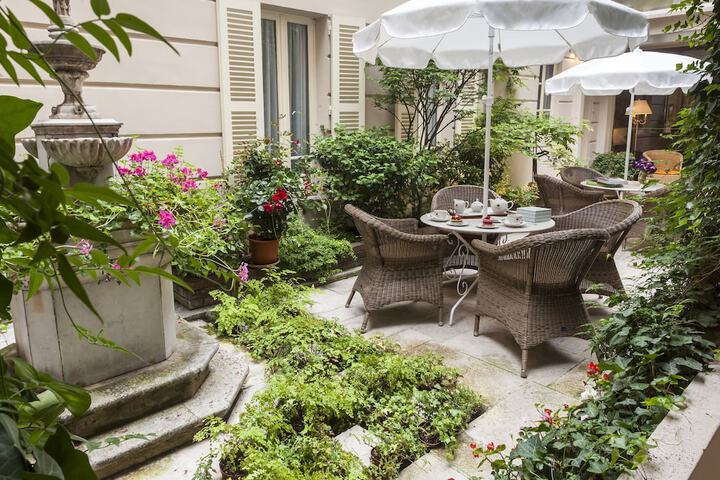 Terrace/Patio 38 of 39