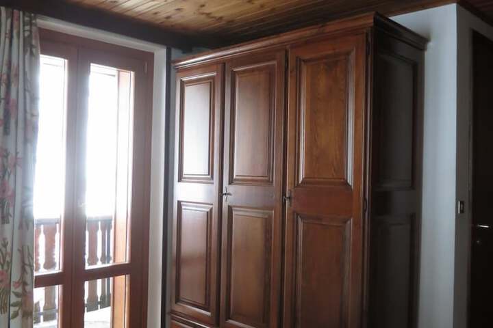 Room 9 of 45
