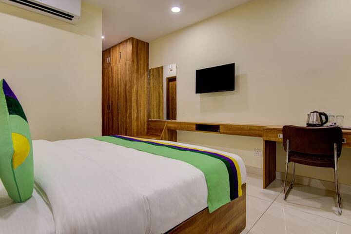 Room 14 of 38