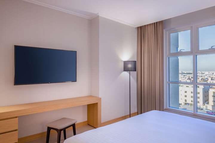 Room 10 of 41