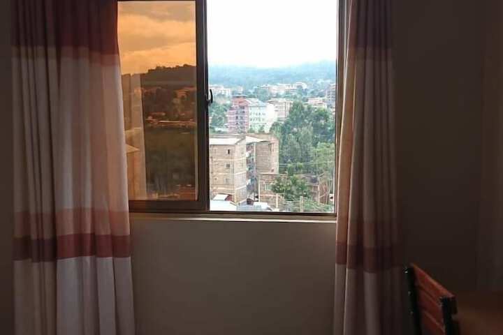 Room 3 of 7