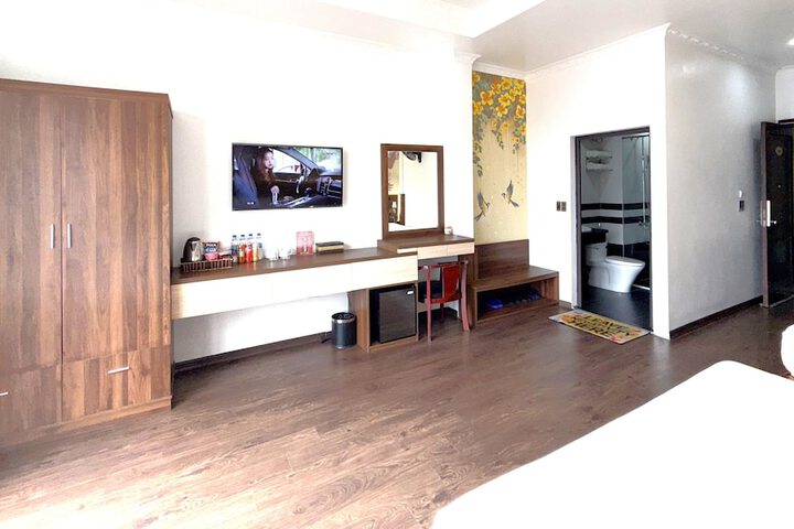Room 15 of 46