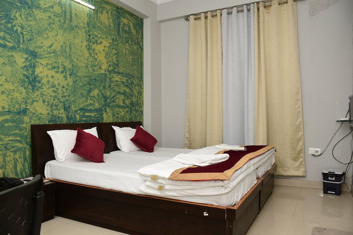 Room 16 of 73